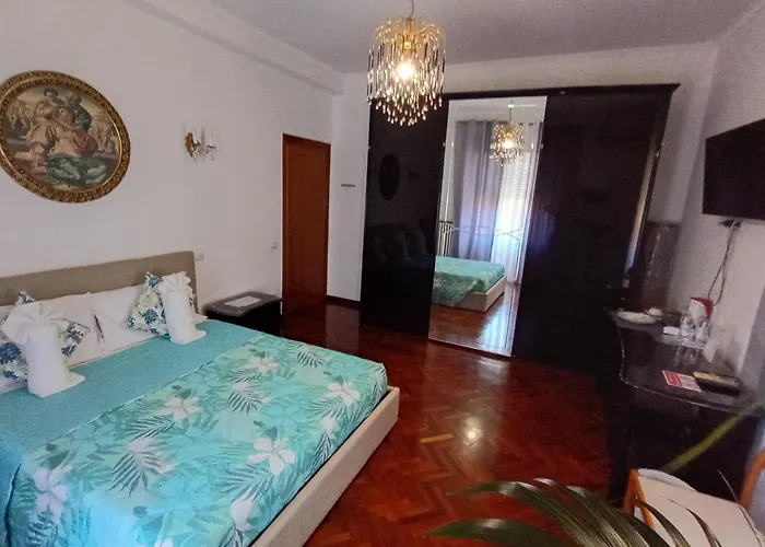 Casa Vigna Clara * Rome